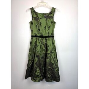 NECA Twilight New Moon Bella Swan Birthday Dress Medium Green Floral Velvet